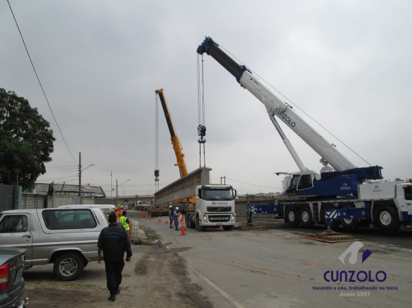 A Cunzolo realizou o içamento de 02 vigas de 30 metros de comprimento, 1,20 metros de largura e peso de 30 toneladas cada. Para essa operação foram utilizados 01 Guindaste Rodoviário Tadano ATF 220 (cap. 220 t.), 01 Guindaste Rodoviário Liebherr 220 (cap. 220 t.) e 02 carretas Dolly.