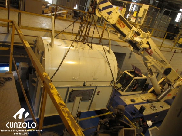 A Cunzolo realizou o içamento de uma Peneira. Para essa operação foram utilizados o Guindaste Rodoviário Tadano ATF 90 (cap. 90t.), Guindaste industrial Ormig 25 (cap. 25t.) e os Cavalos Mecânico FH540 e FH460.