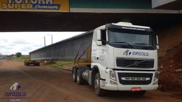 A equipe Cunzolo realizou o carregamento, transporte e montagem de 27 vigas. O trabalho foi realizado com dois Guindastes de 220 toneladas, sendo um o GMK5220 e o outro o LTM1200, além de mais quatro Dollys.