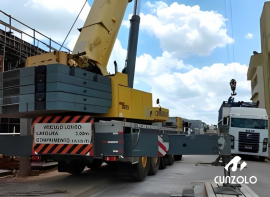 Operação de transporte pesado e içamento de carga na cidade de Bragança Paulista  SP, foi realizado com Carreta e Guindaste Rodoviário Cunzolo. 