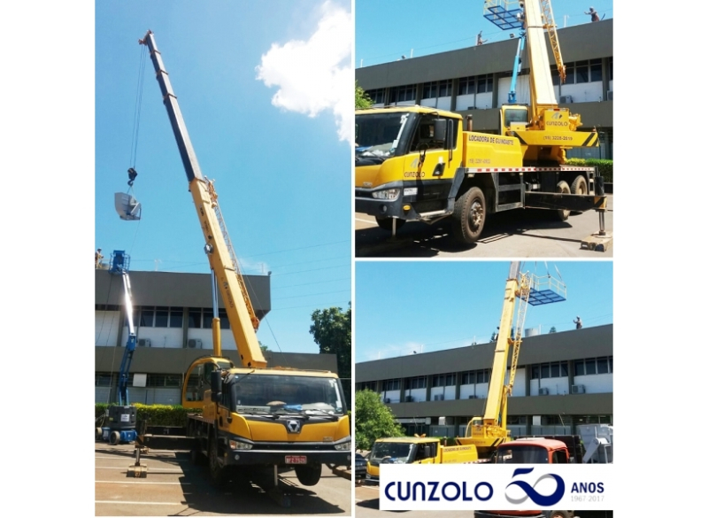 A Cunzolo foi contratada para realizar o trabalho em altura e o içamento de peça em Paulínia - SP. A operação foi realizada com o Guindaste Rodoviário da Cunzolo.