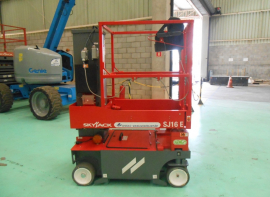 Plataforma Tipo Mastro Vertical 6,5m - Skyjack SJ16E