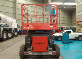Plataforma Tesoura SkyJack Modelo SJ 8841