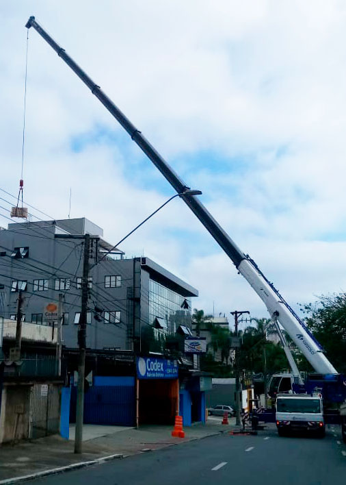 cunzolo-em-operacao-de-icamento-e-remocao.html