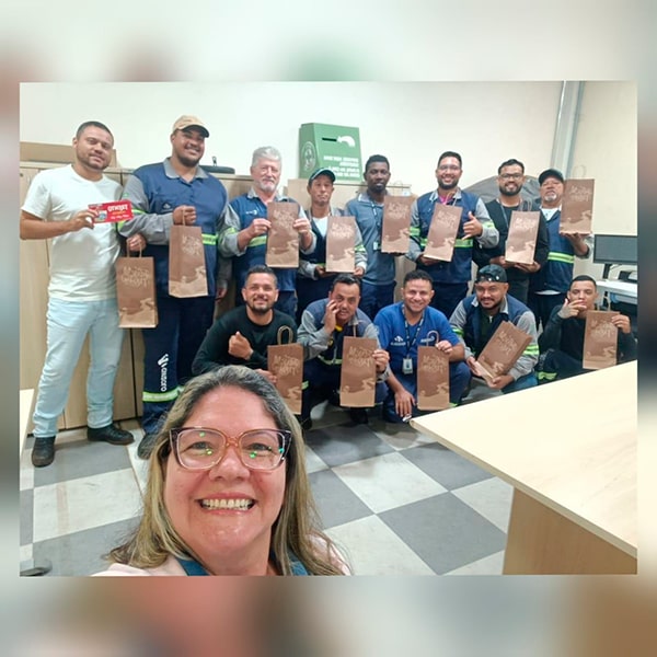 Comemoração de Páscoa na Cunzolo Comemoração de Páscoa na Cunzolo