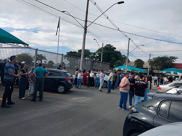 Evacuação de prédio feita pela Cunzolo Evacuação de prédio feita pela Cunzolo