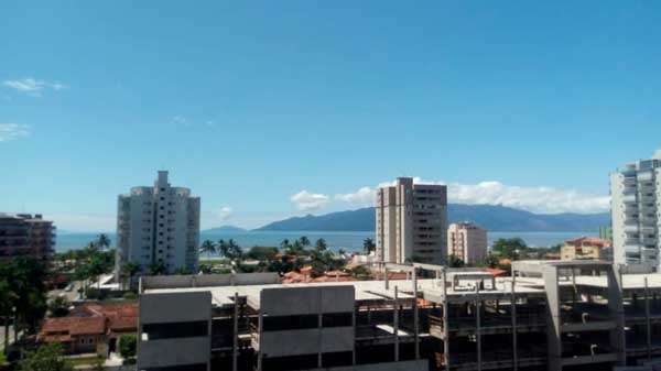 verao-chuvoso-manuteno-de-calhas-com-platafor.html