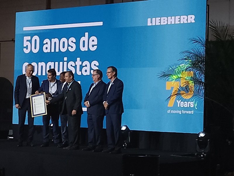 50-anos-da-liebherr.html