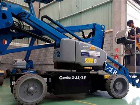 Locação de Plataforma Elevatória Articulada Genie Z33 Locação de Plataforma Elevatória Articulada Genie Z33