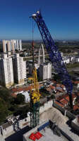 ATF 400 em a��o: desmontagem de grua em S�o Jos� dos Campos (SP)